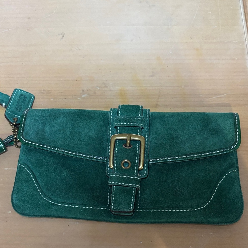 Coach Green Leather wristlet with Buckle